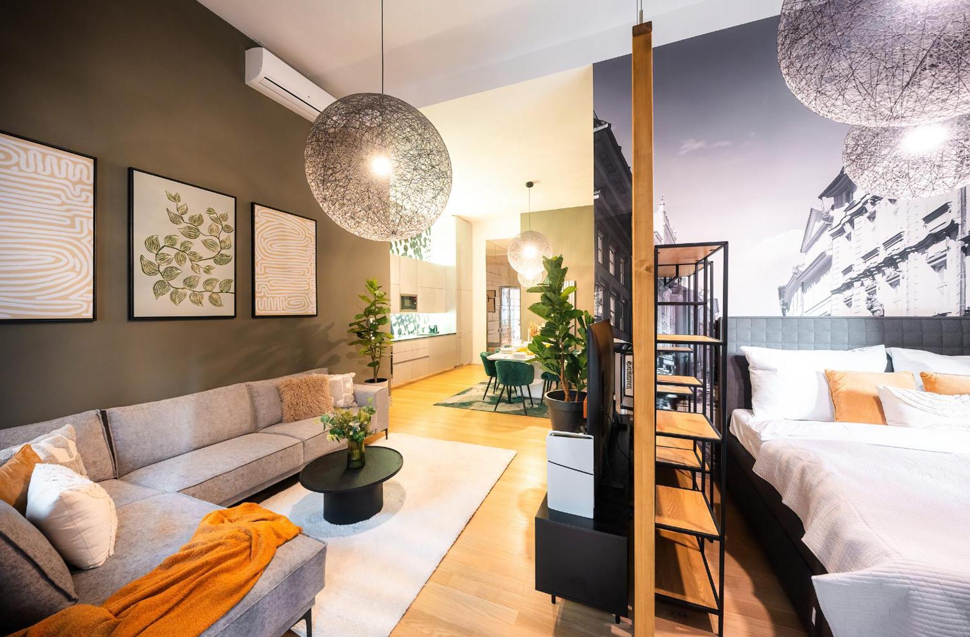 Billionaires Boutique Residence & Premium Suites, Old Town Прага Екстериор снимка